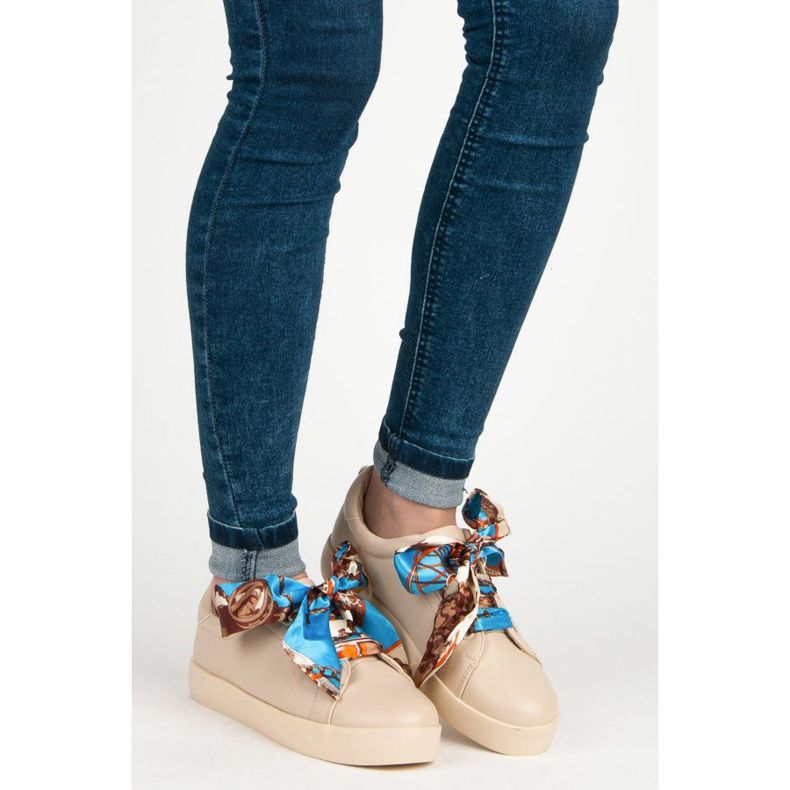 Sneakers allacciate con un nastro VICES beige 1