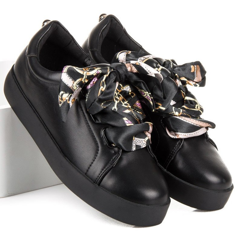 Sneakers allacciate con un nastro VICES nero 1