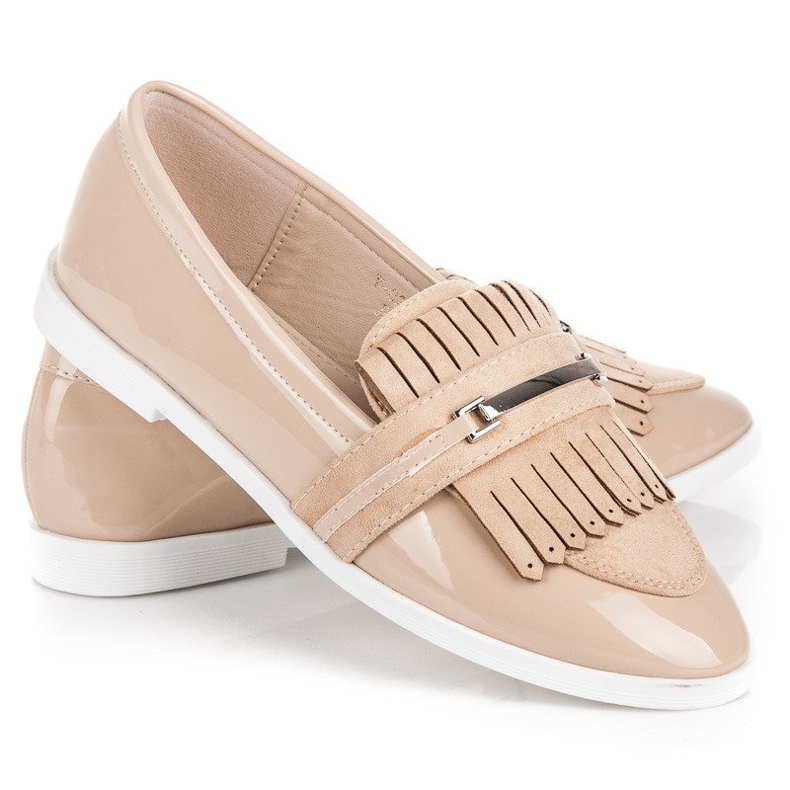 Ideal Shoes Mocassini laccati beige 2