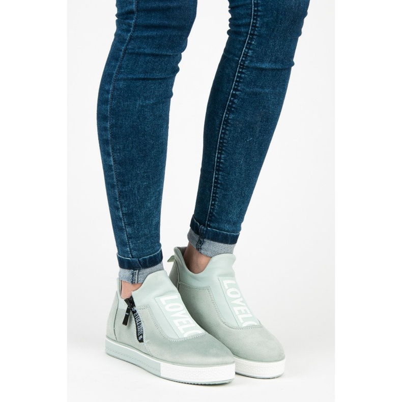 Ideal Shoes Sneakers in camoscio verde 1
