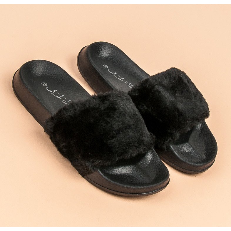 Pantofole Nere Con Pelliccia nero 1