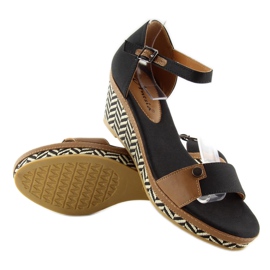 Sandali neri su zeppe J7731-8 neri nero 2