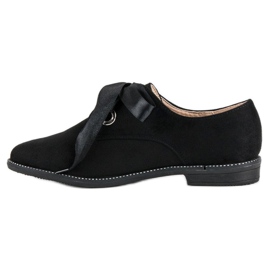 Scarpe con nastro di raso nero 1