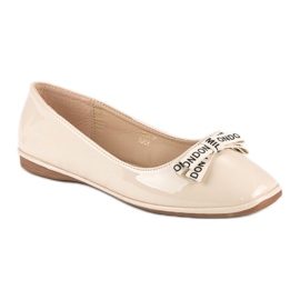 Ideal Shoes Ballerine laccate beige 1
