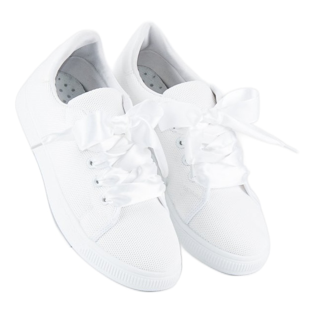 Sneaker stringate in tessuto bianco 1