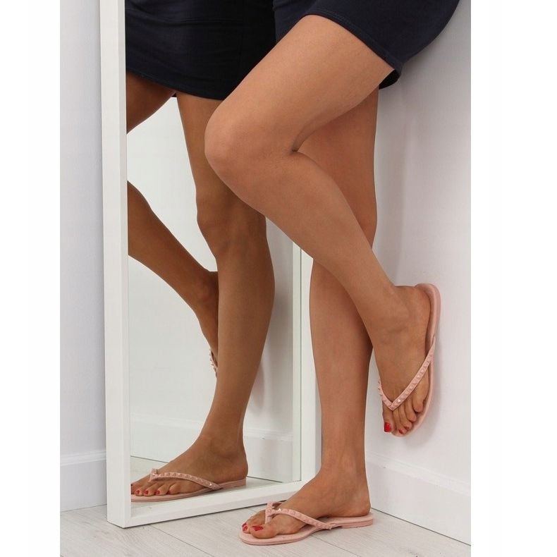 Infradito con borchie piramidali rosa DD26 1