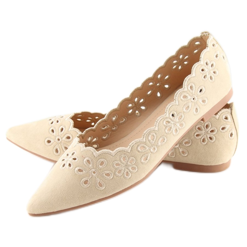 Beige IT-29 Ballerine beige con motivo traforato 1