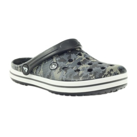 American Club Sandali mimetici con pantofole intasate di Kroks nero grigio verde 1