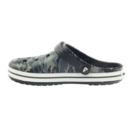 American Club Sandali mimetici con pantofole intasate di Kroks nero grigio verde 2