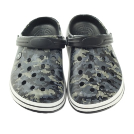 American Club Sandali mimetici con pantofole intasate di Kroks nero grigio verde 3