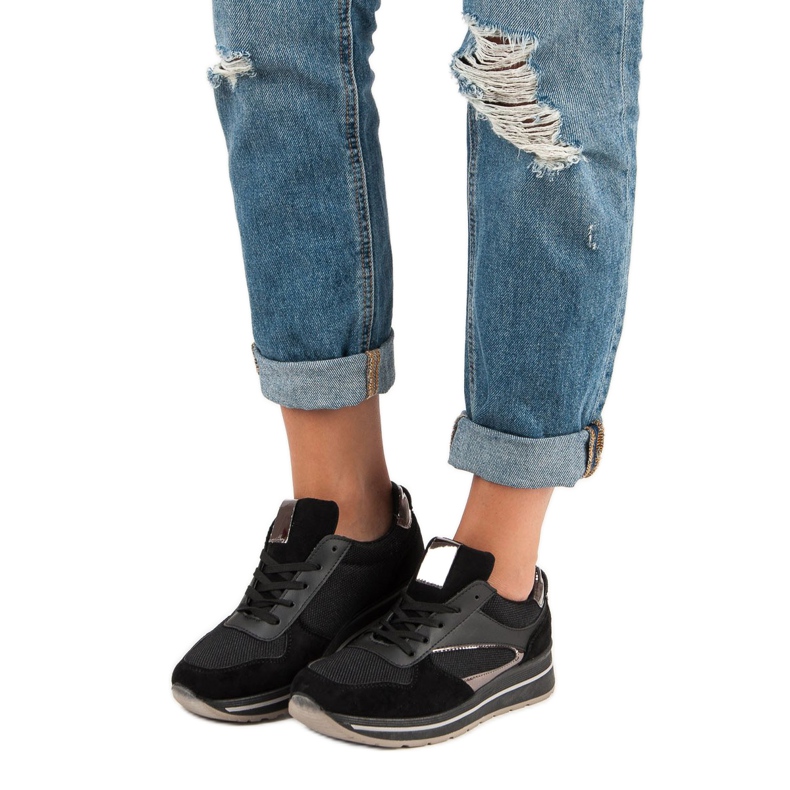 Scarpe sportive alla moda nero 1