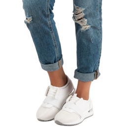 Scarpe sportive slip-on bianco 1