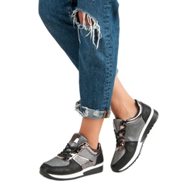 Scarpe sportive alla moda nero 2