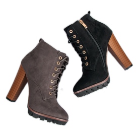 Stivaletti neri allacciati nero 2