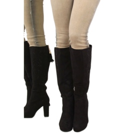 Nero J22 Stivali con plateau neri 2