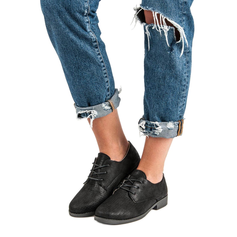 Scarpe comode allacciate nero 1