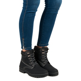 Scarponi da trekking neri allacciati nero 1