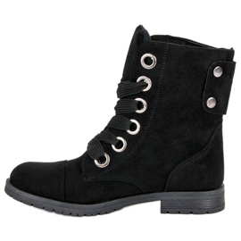 Lavoratori in camoscio nero 1