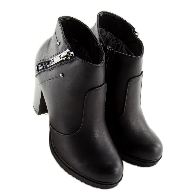 Stivali neri con tacco alto FC-25 nero 1
