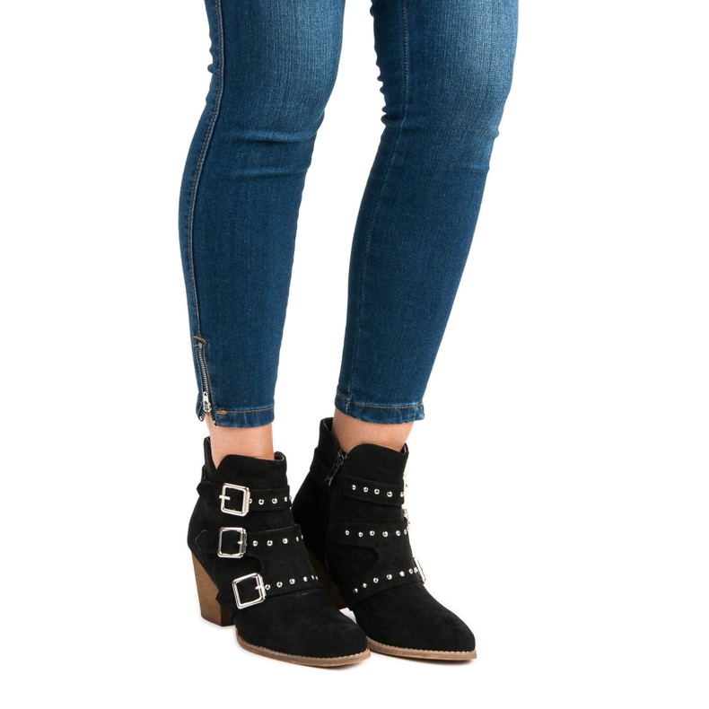 Stivaletti casual con tacco alto nero 1