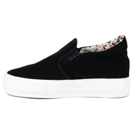J. Star Sneakers nere su una zeppa nero 1