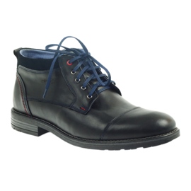 Scarpe in pelle Nikopol isolate con un cursore 689 nero 1