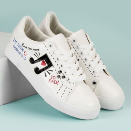 Sneakers bianche alla moda bianco 2
