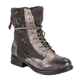 Kayla Lavoratori alla moda grigio 1