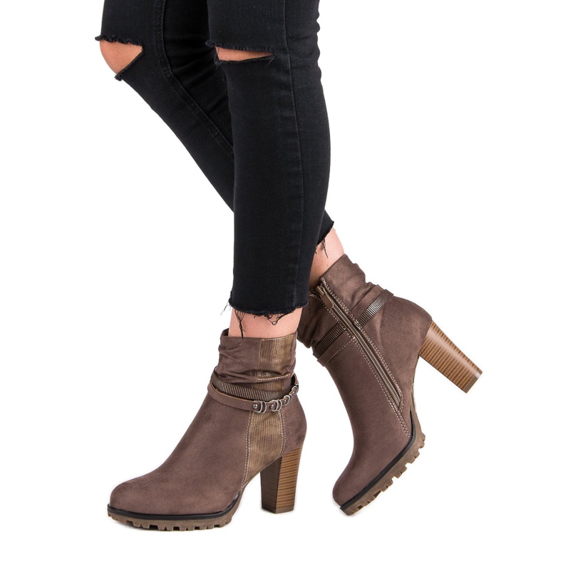 Super Mode Stivali alla moda sul post marrone 2