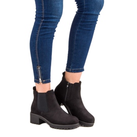 Ideal Shoes Stivali Chelsea neri su tacchi piatti nero 1