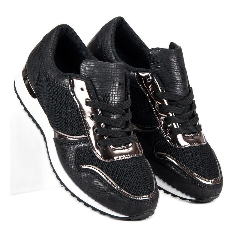 Scarpe sportive alla moda nero 1