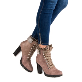 Cm Paris Stivaletti stringati su un palo marrone 1