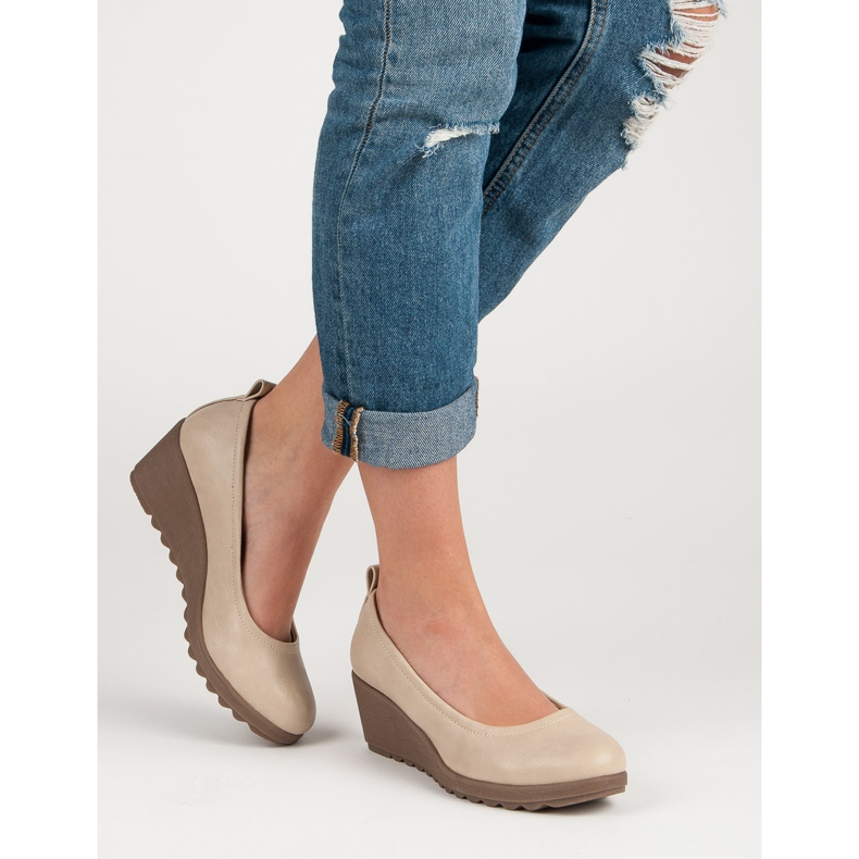 J. Star Décolleté con zeppa beige 1