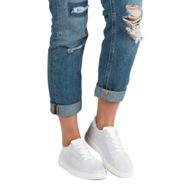 Scarpe sportive comode bianca 1