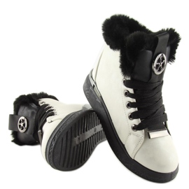 Sneakers nere isolate F506 bianche bianco 2