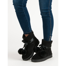 Mukluki nero con pompon 1