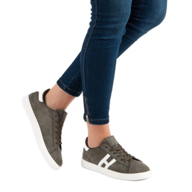 Comode scarpe da ginnastica MCKEYLOR verde 1