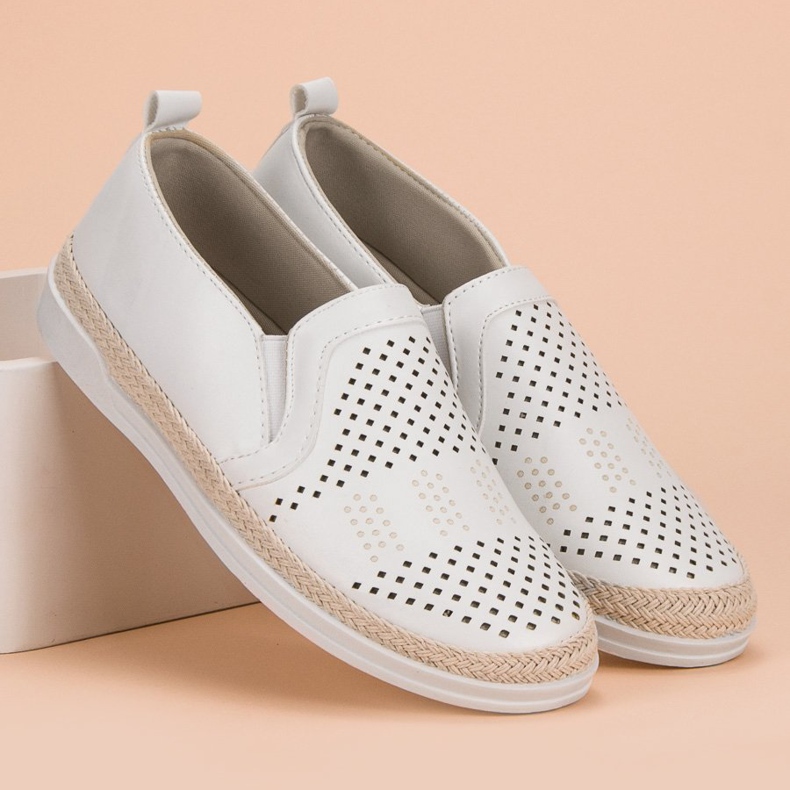 Sneakers Slip On traforate bianco 1