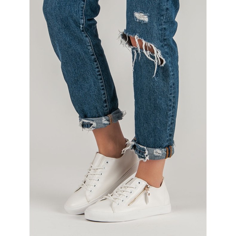 Scarpe da ginnastica legate bianca 1