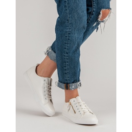 Scarpe da ginnastica legate bianca 2
