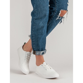 Scarpe da ginnastica legate bianca 2