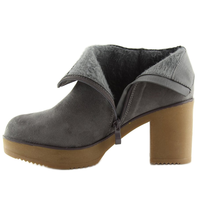 Stivali grigi su un tacco stabile grigio YL96009 Grigio 1