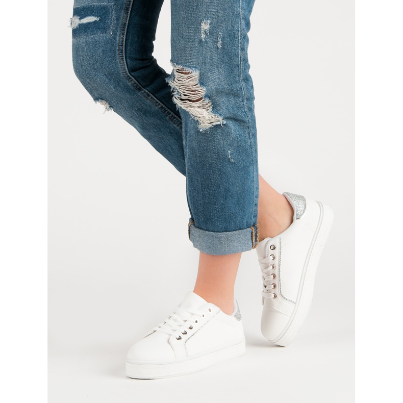 Scarpe sportive comode bianco grigio 1