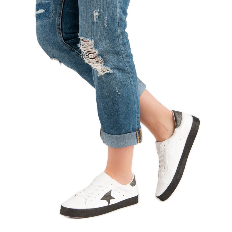 Sneakers basse alla moda bianco nero 2