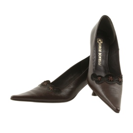 Décolleté in pelle marrone 2