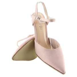 Sandali rosa su una spilla J1126-1 Pink 2