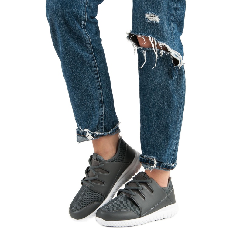 Scarpe sportive leggere grigio 1