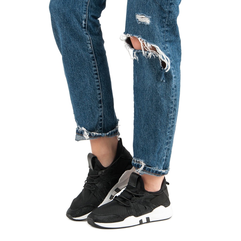 Scarpe sportive alla moda nero 1