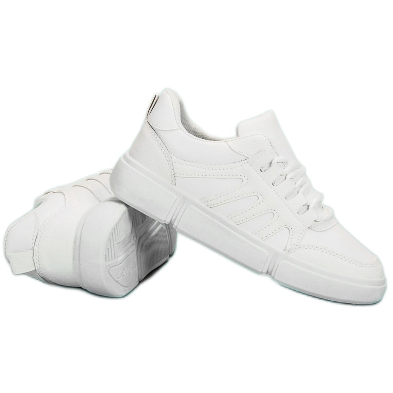 Scarpe sportive comode bianca 1