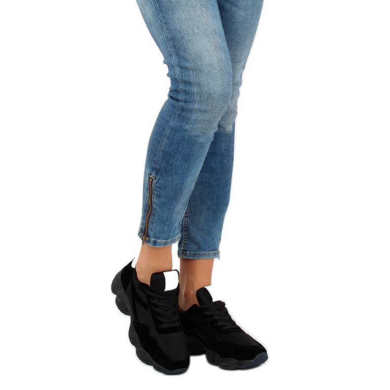 Nero E-102 Scarpe sportive nere 1
